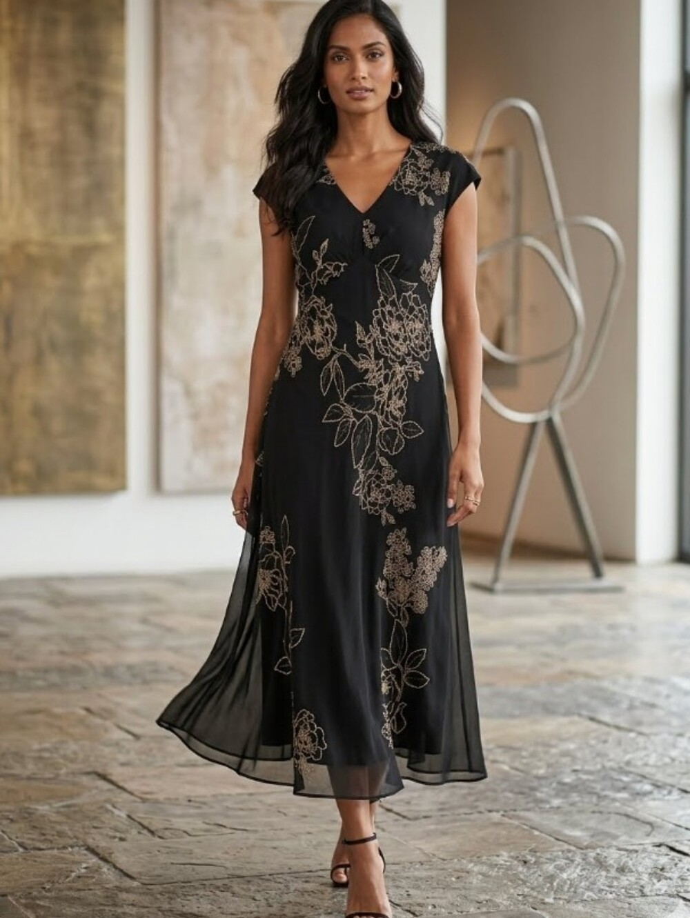 Jones Wear Black and Brown Floral Maxi Dress
